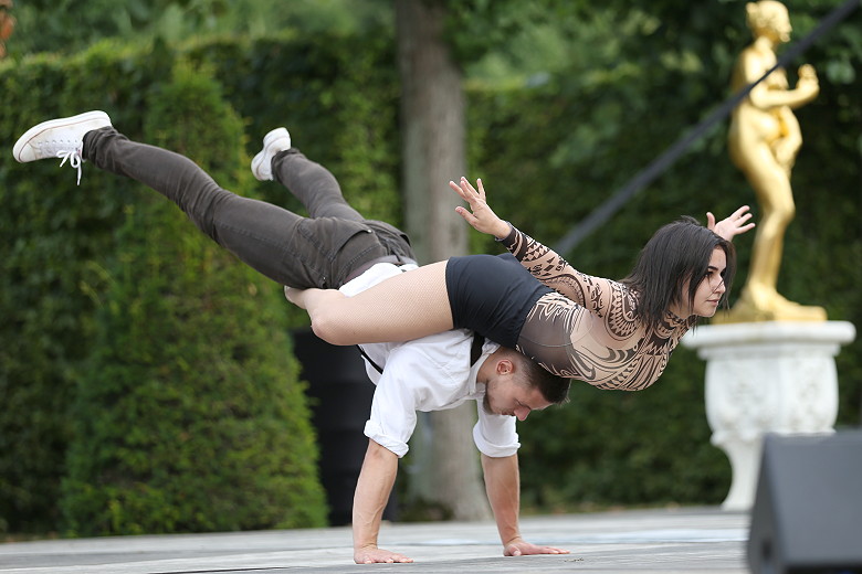 Kleines Fest - Acelya & Pavel - Mixed Akrobatik Duo